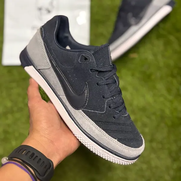 Nike Gato 2 Gris