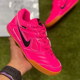Nike Gato Rosada