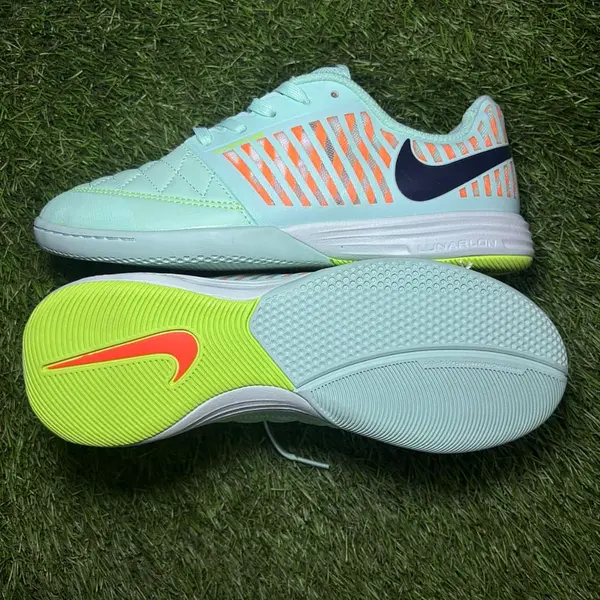 Lunar Gato Verde Menta