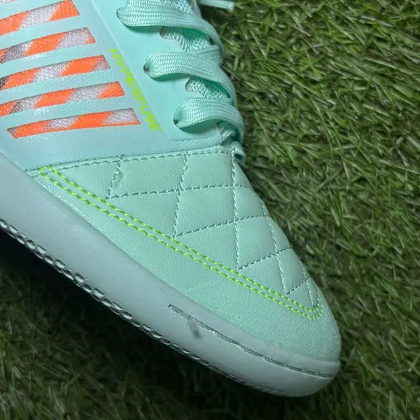 Lunar Gato Verde Menta