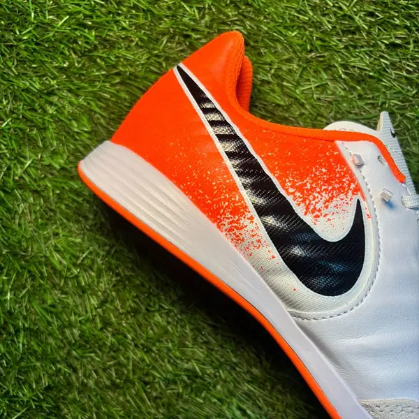 Tiempo X Blanca Naranja