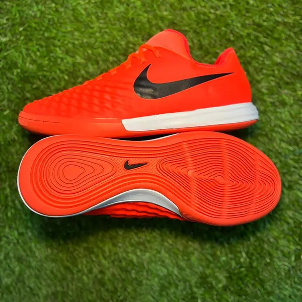 Nike Magistax Salmon