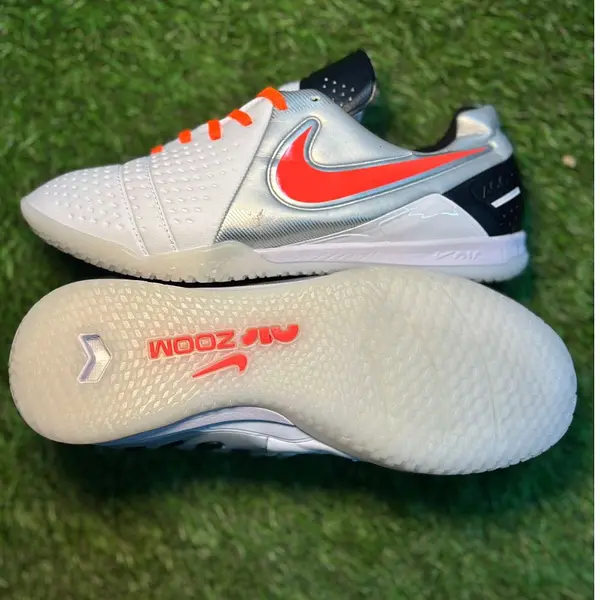 Nike Ctr 360 Gris Naranja