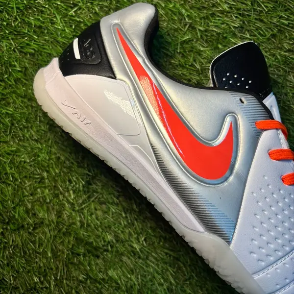 Nike Ctr 360 Gris Naranja