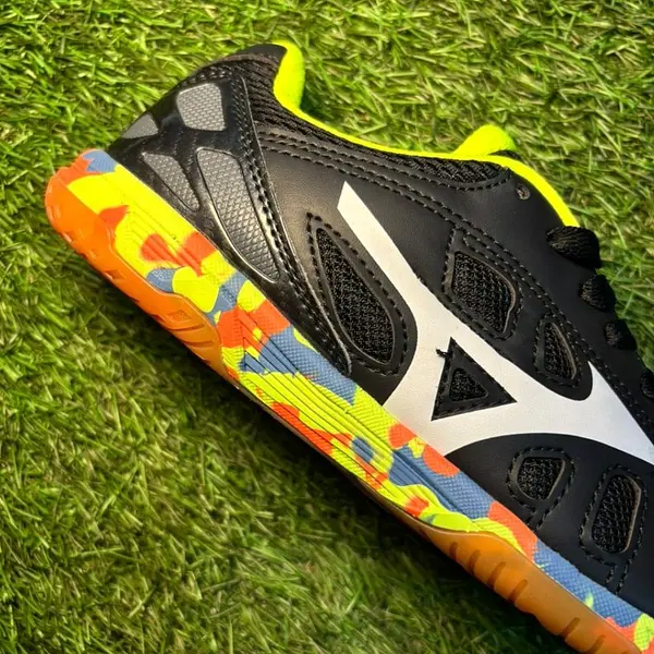 Mizuno Sala Classic Negra Colores