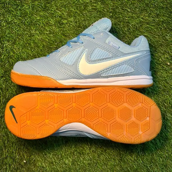 Nike Gato Azul Claro