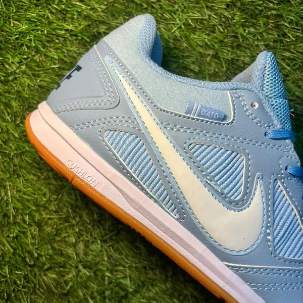 Nike Gato Azul Claro