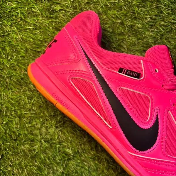 Nike Gato Rosada