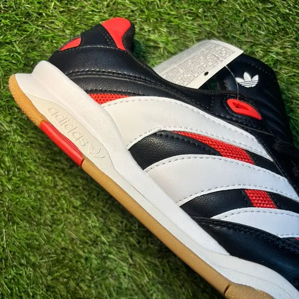 Adidas Predator Mundial Negra