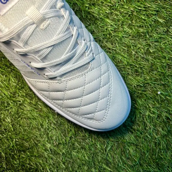 Lunar Gato Blanco Militar