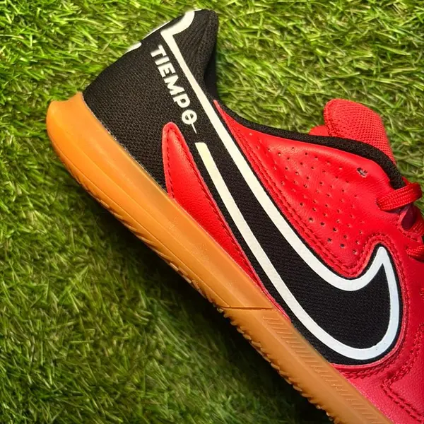 Nike Tempo Rojo