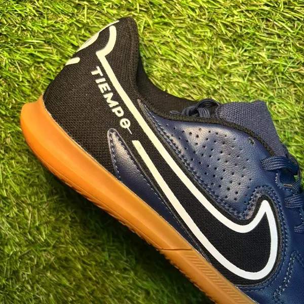 Nike Tiempo Azul Obscuro