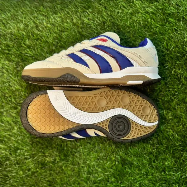 Predator Mundial Beig Azul